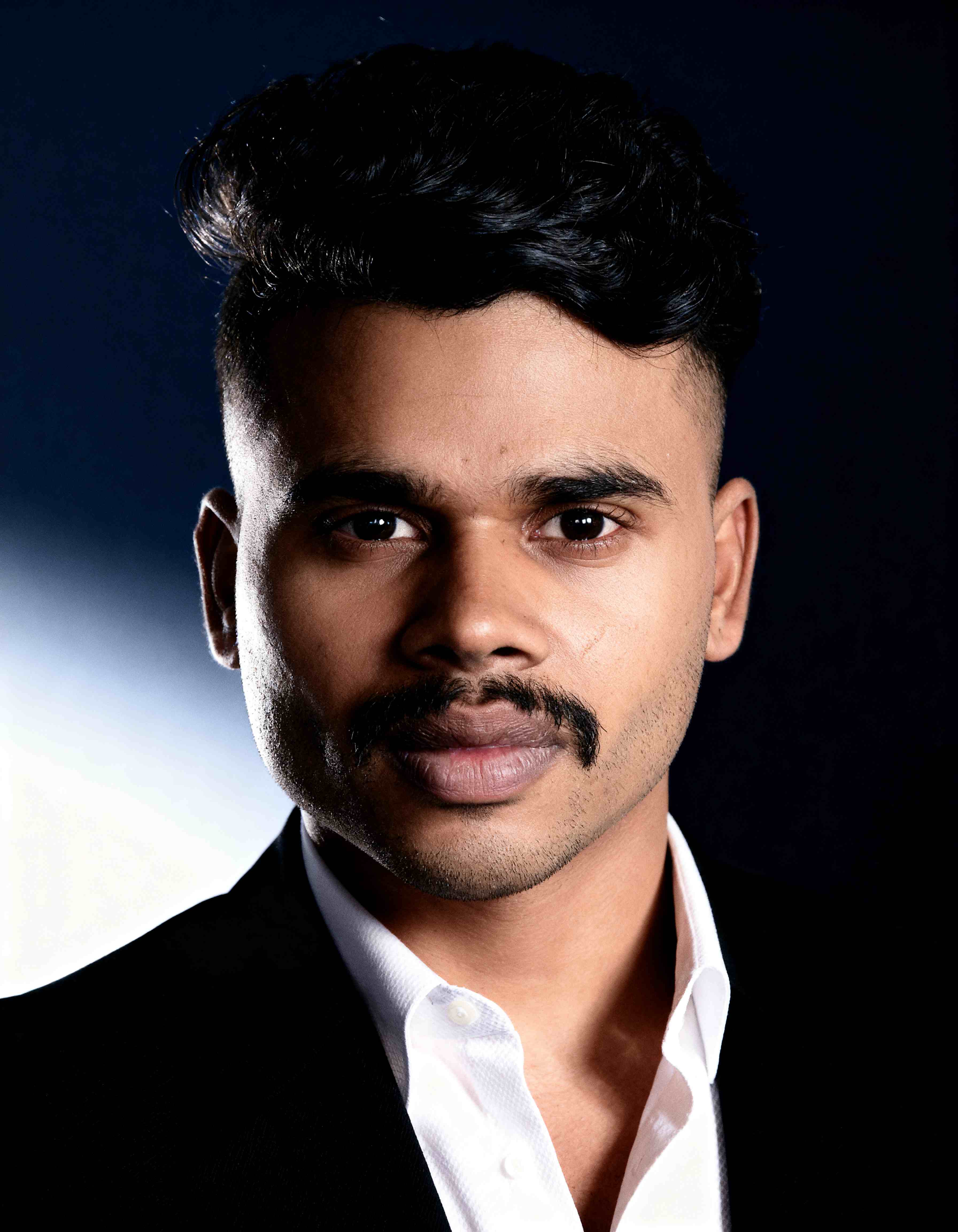 Fairooz — video editor and motion designer